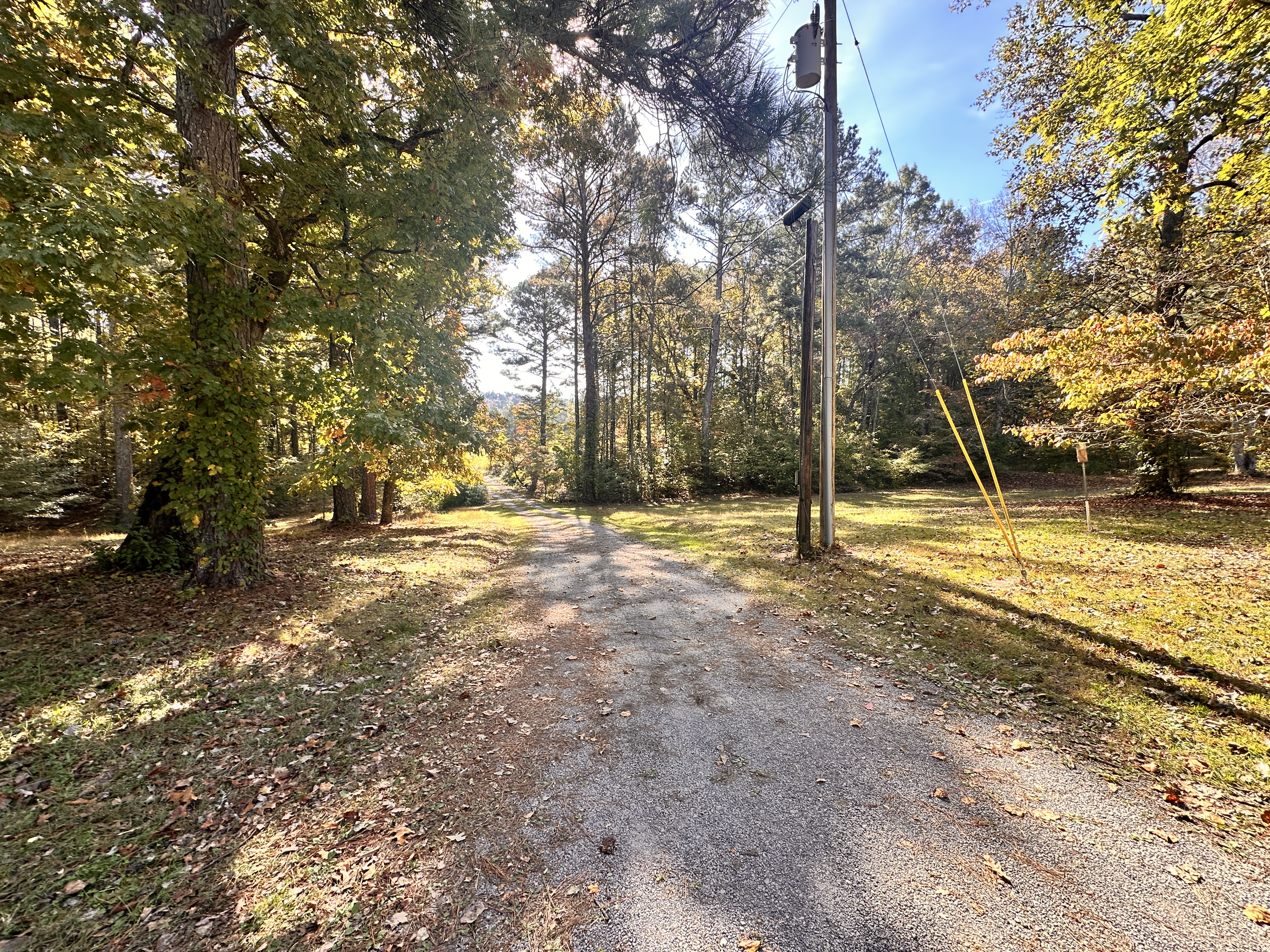 24.43 Acres with Home, Cabin and Pond in Decatur, TN — photo